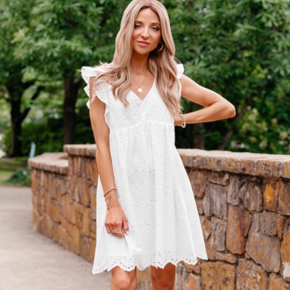 NWOT: Amaryllis x Dani Austin eyelet dress